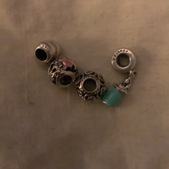 Disney Pandora Charm - Picture 2 of 2